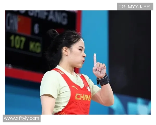 举重运动员的训练与心理调节:从起步到巅峰的成长之路 举重运动员的训练与心理调节:从起步到巅峰的成长之路